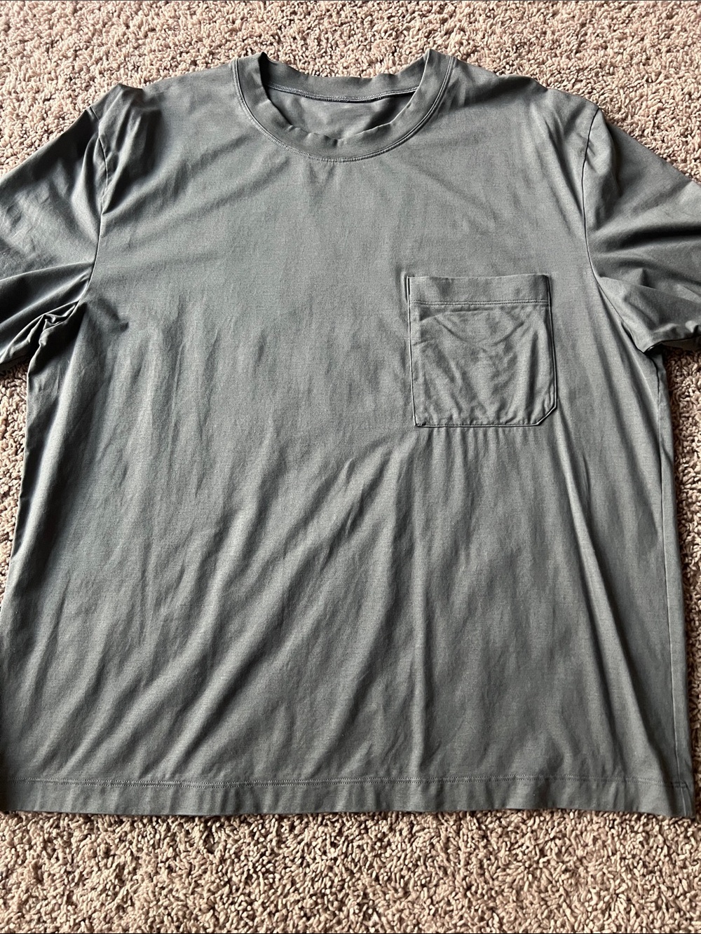 Lululemon Men's Fundamental Pocket Crew Neck T-Shirt - Grey Size M